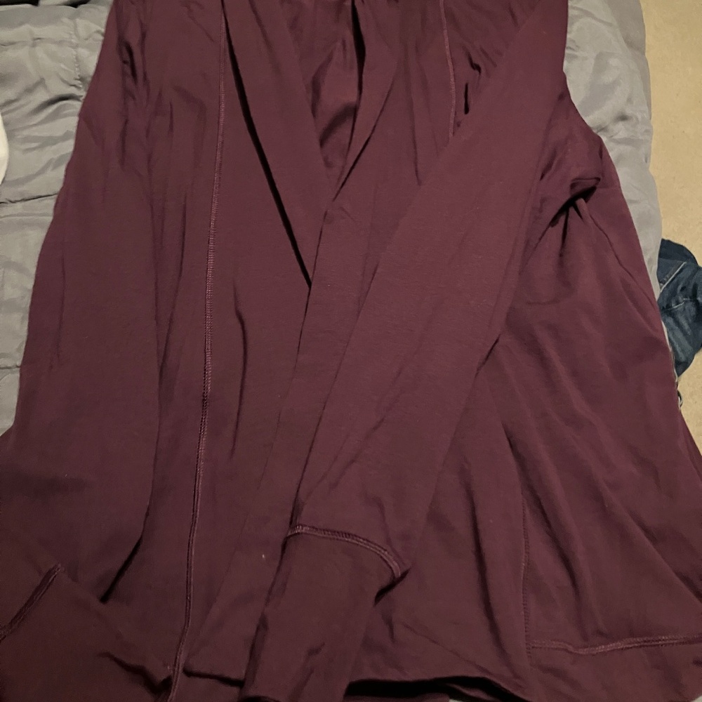Pact airplane wrap cardigan burgundy xl - Picture 3 of 3